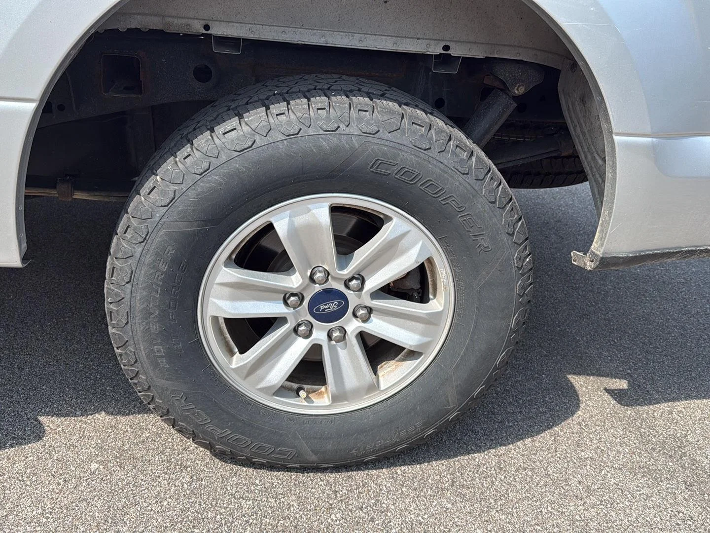 Used 2018 Ingot Silver Ford XLT image 16