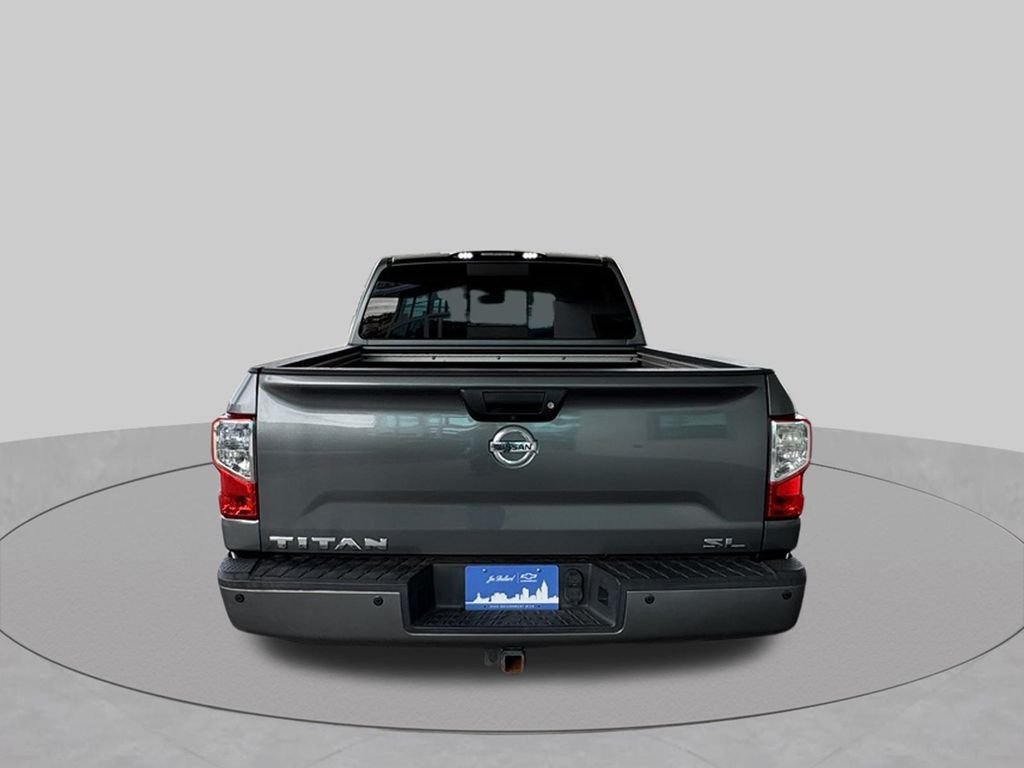Used 2017 Gray Nissan SL image 8