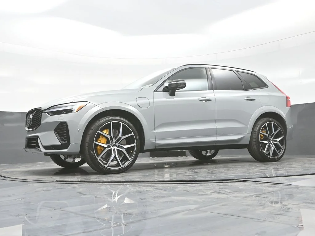 New 2026 Vapour Grey Volvo T8 Polestar Engineered image 27