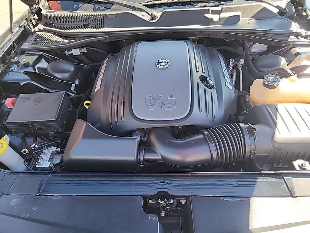 Used 2017 Black Dodge R/T image 3