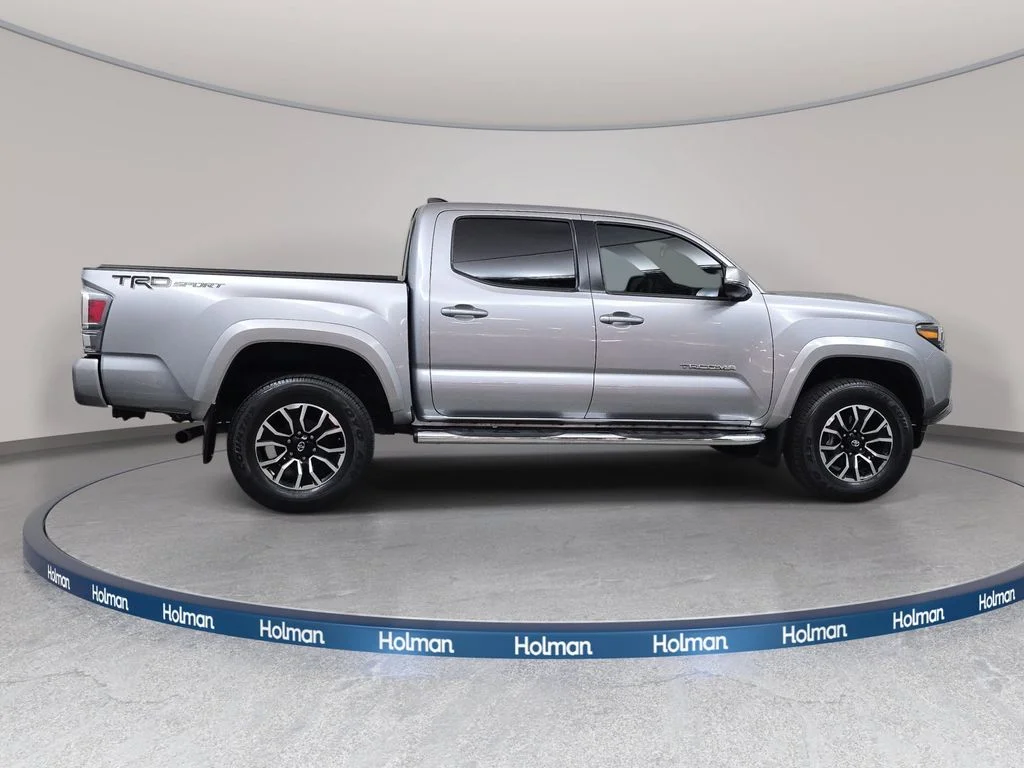 Used 2020 Silver Toyota SR5 image 5