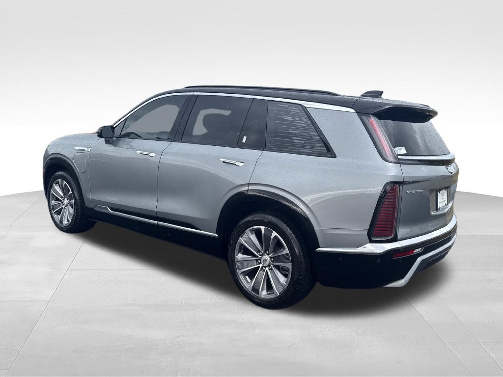 Used 2026 Silver Cadillac Luxury image 4