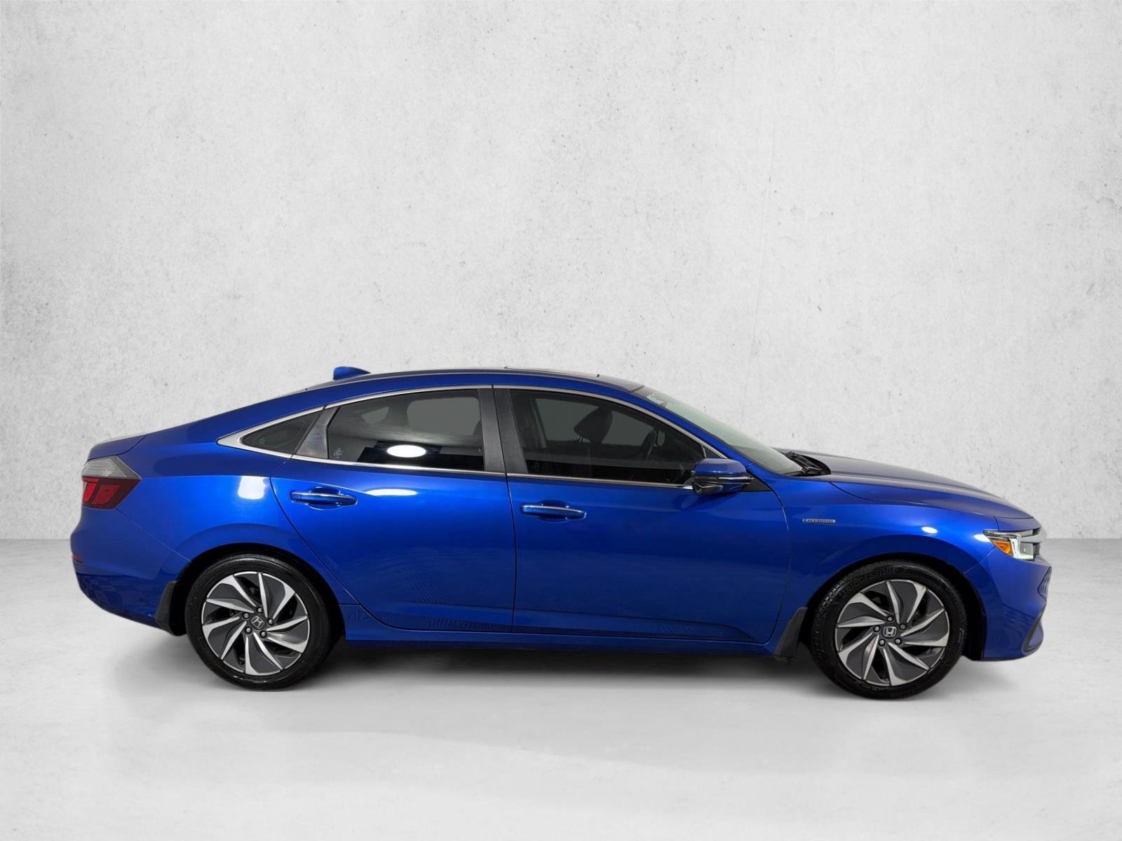 Used 2019 Cosmic Blue Metall Honda Touring image 4