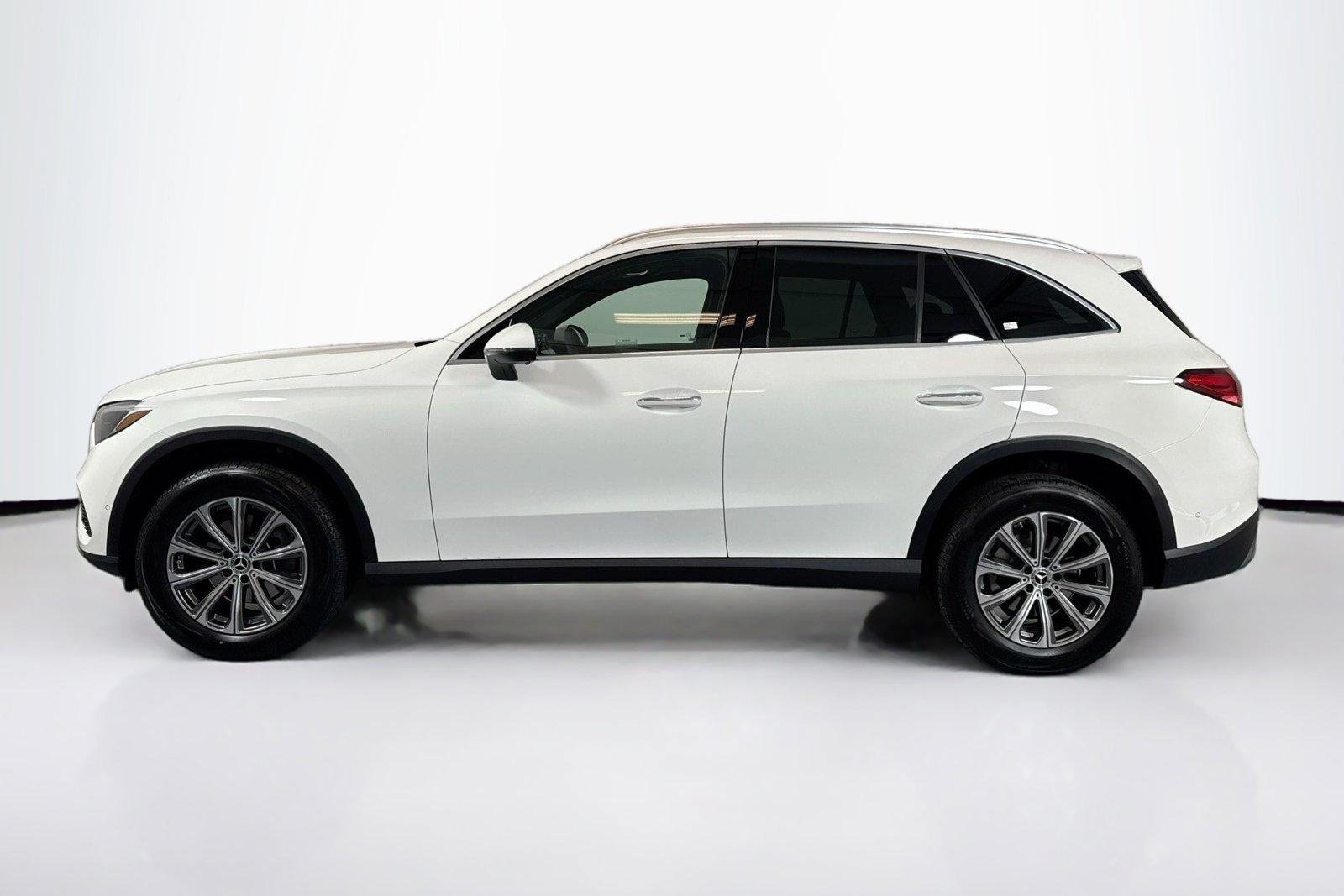 New 2026 Black Mercedes-Benz GLC 300 image 8