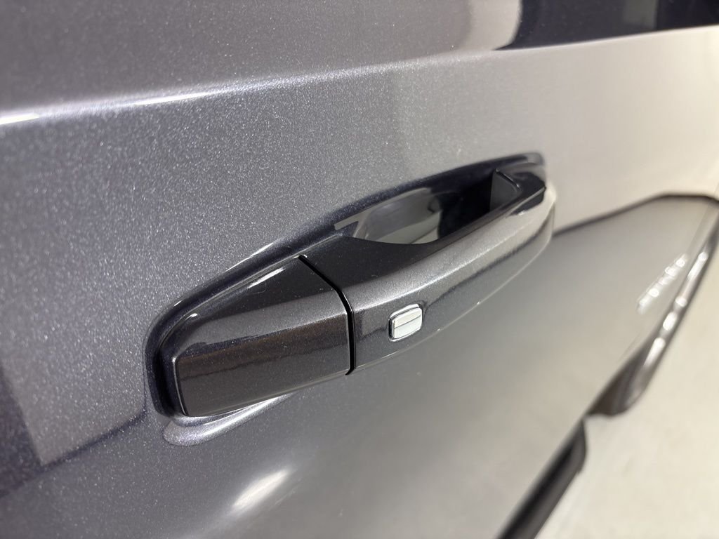 Used 2023 Gray Chevrolet LT image 13
