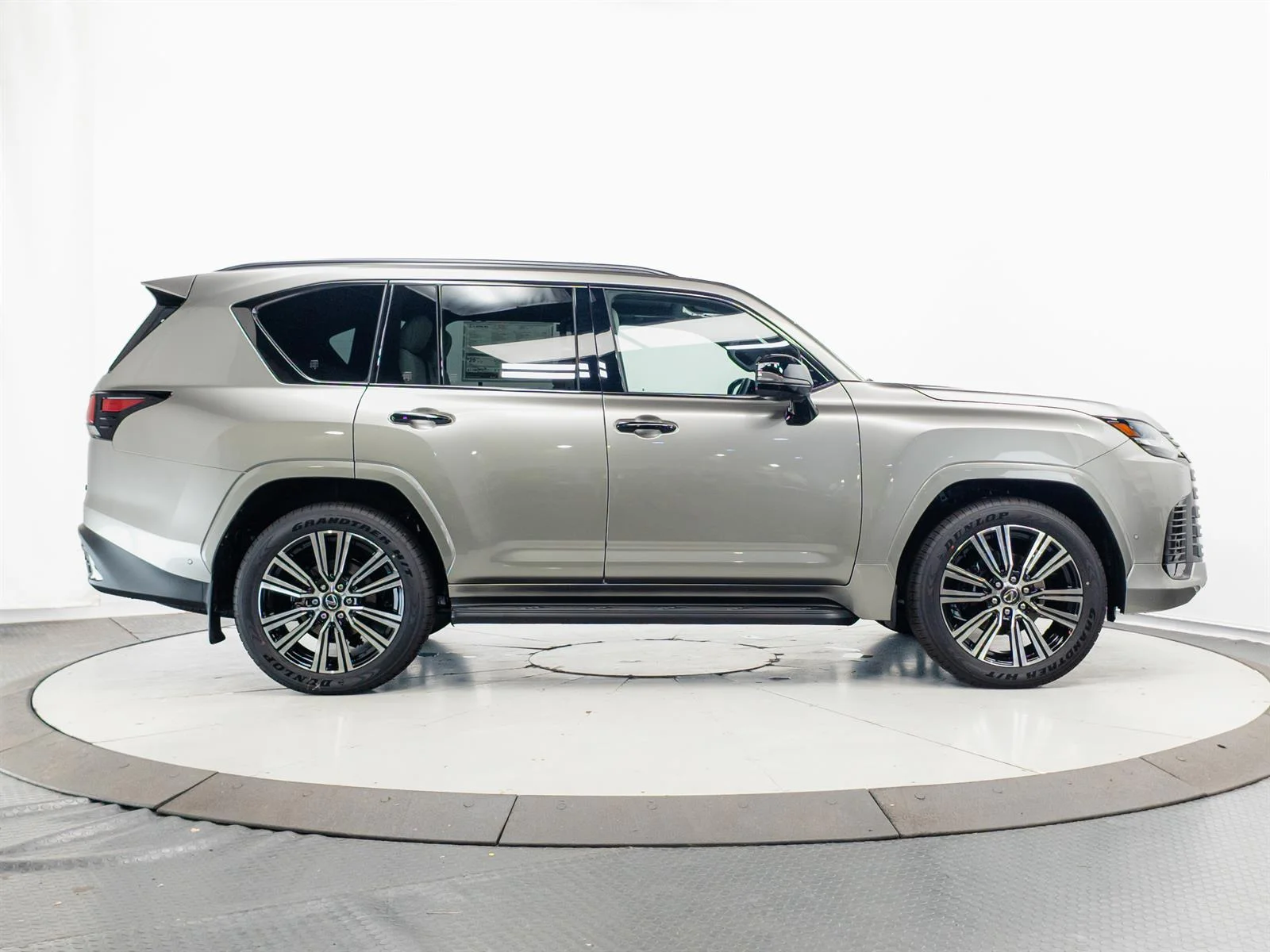 New 2026 Atomic Silver (1j7) Lexus Luxury image 14