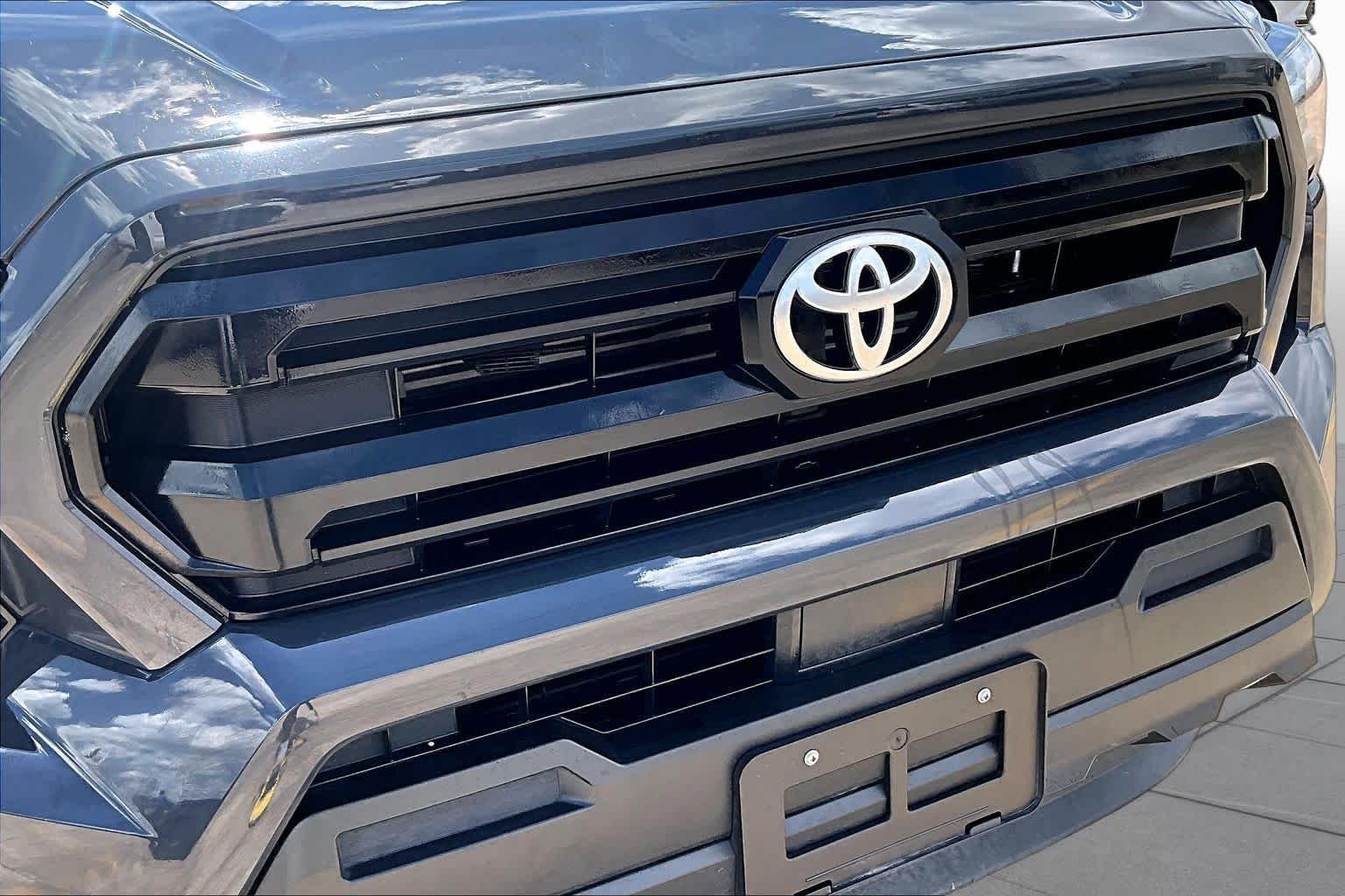 Used 2025 Underground Toyota SR image 29