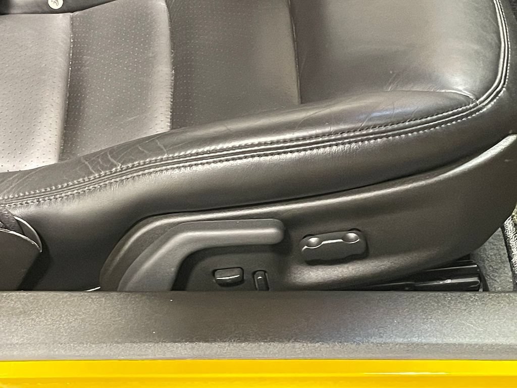 Used 2005 Millenium Yellow Chevrolet BASE image 49