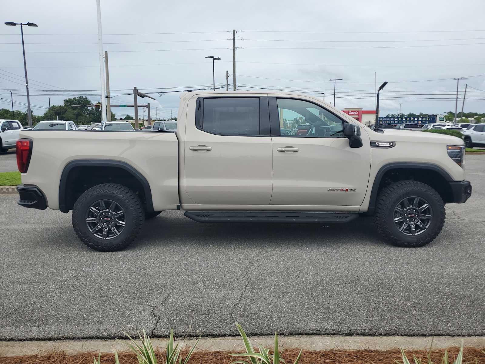 2026 GMC Sierra 1500 AT4X - Photo 7