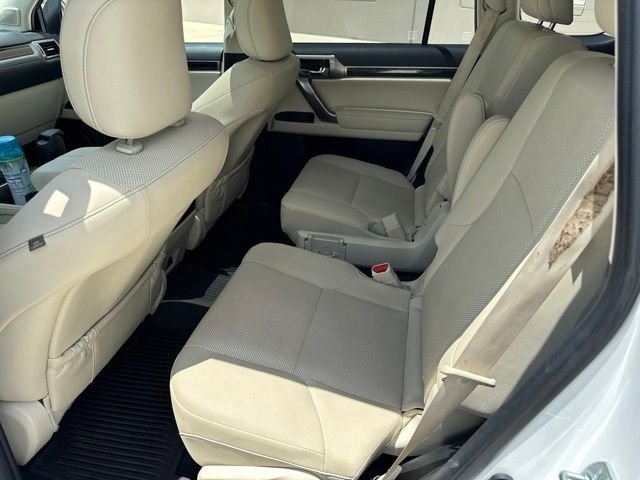 Used 2023 White Lexus 460 image 8