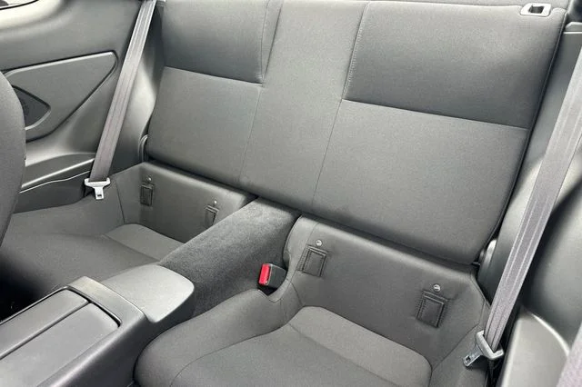 Used 2022  Toyota Base image 14