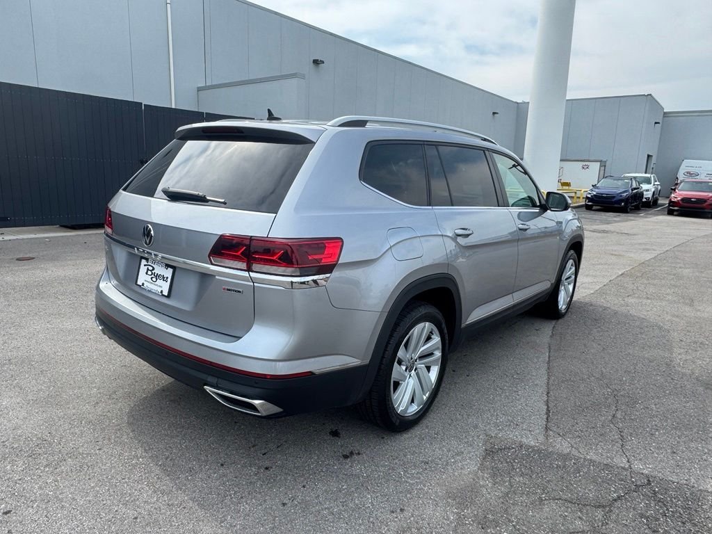 Used 2021 Silver Volkswagen 2.0T SEL image 3