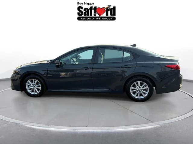 Used 2025  Toyota LE image 4