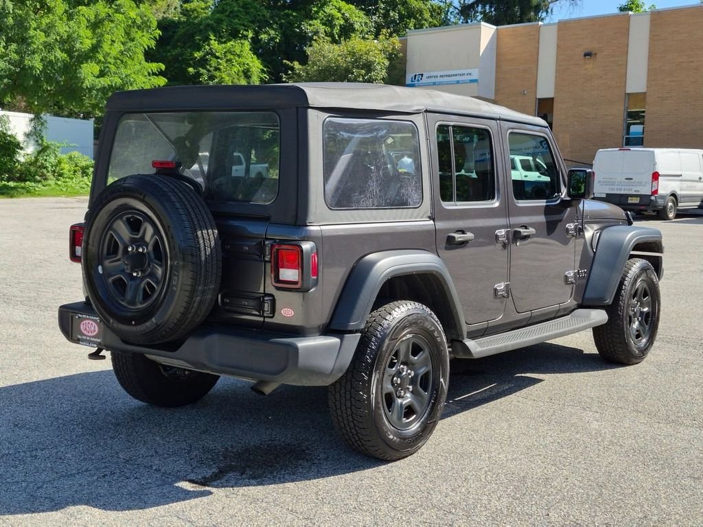 Used 2022 Gray Jeep Unlimited Sport image 3