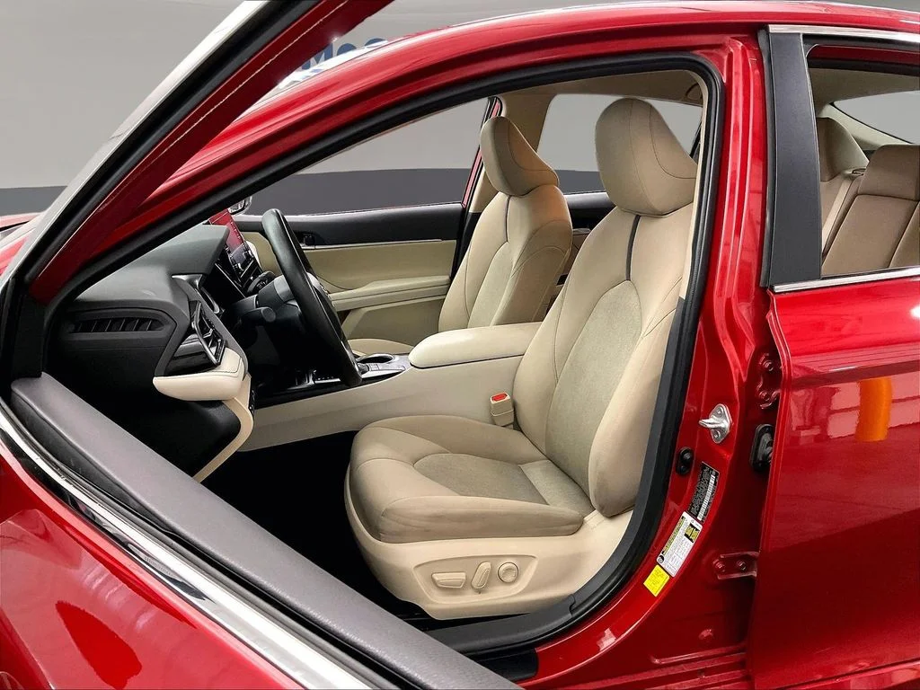 2024 Toyota Camry LE - Photo 29