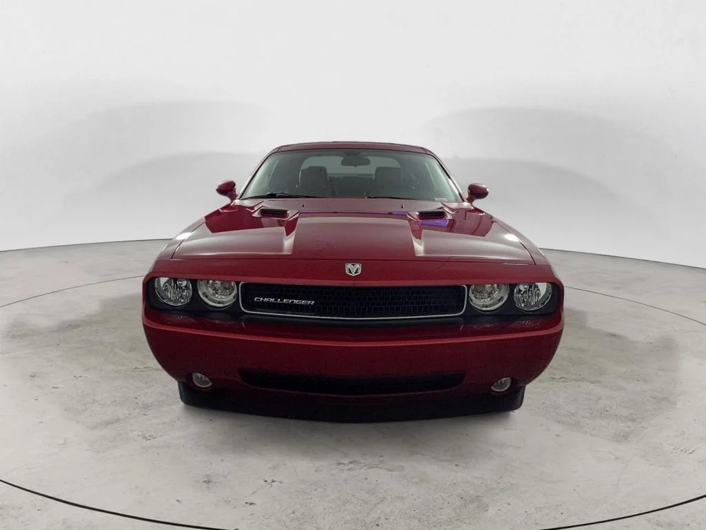Used 2009 Red Dodge SE image 8