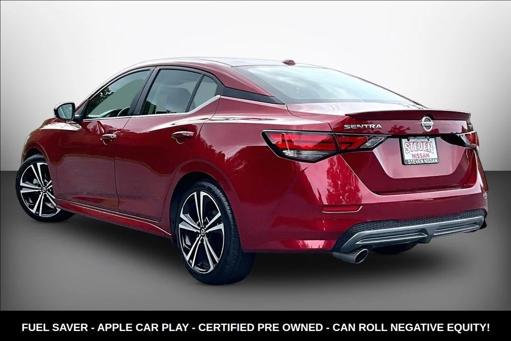 Used 2023 Red Nissan SR image 4