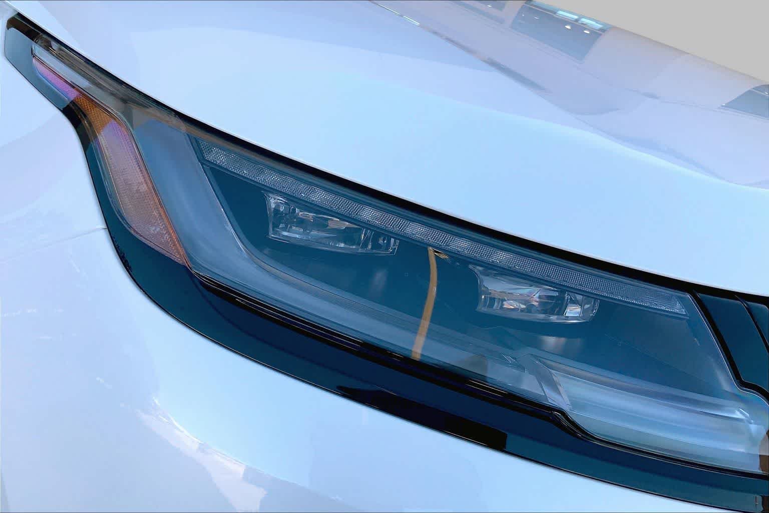 2025 Land Rover Range Rover Velar Dynamic SE - Photo 13