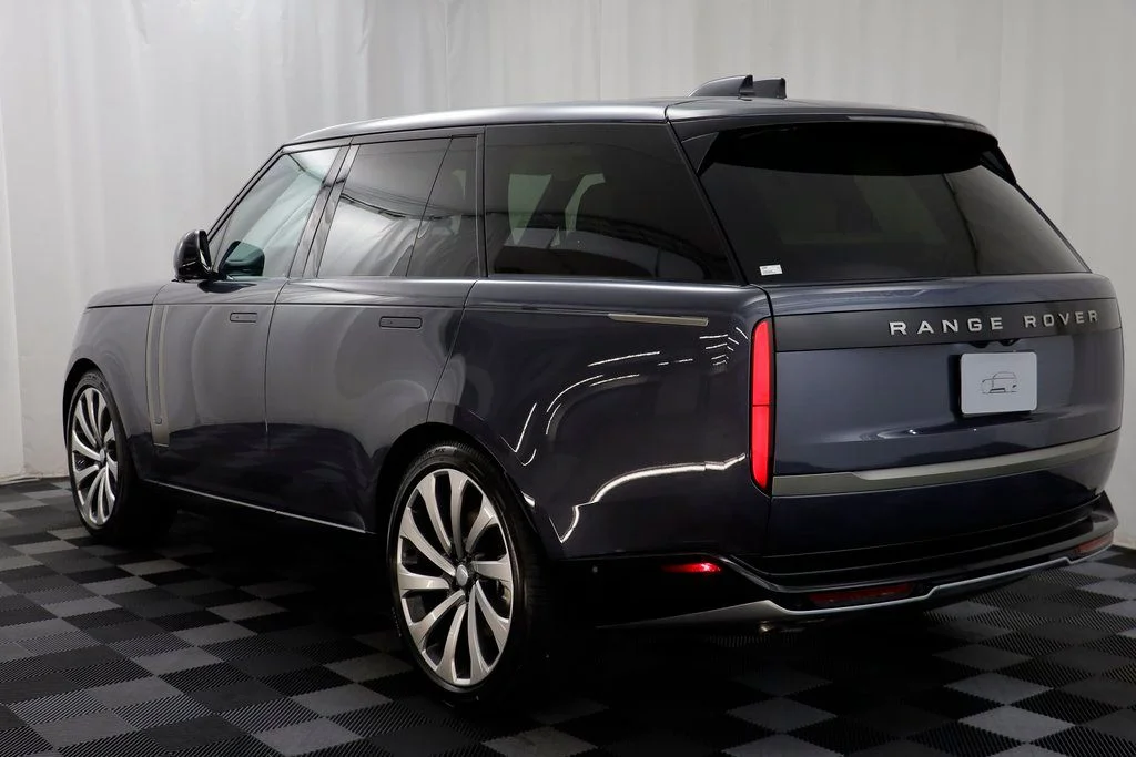 2025 Land Rover Range Rover SE - Photo 18