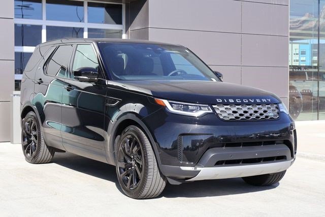 Certified Used 2025 Santorini Black Metallic Land Rover S image 3