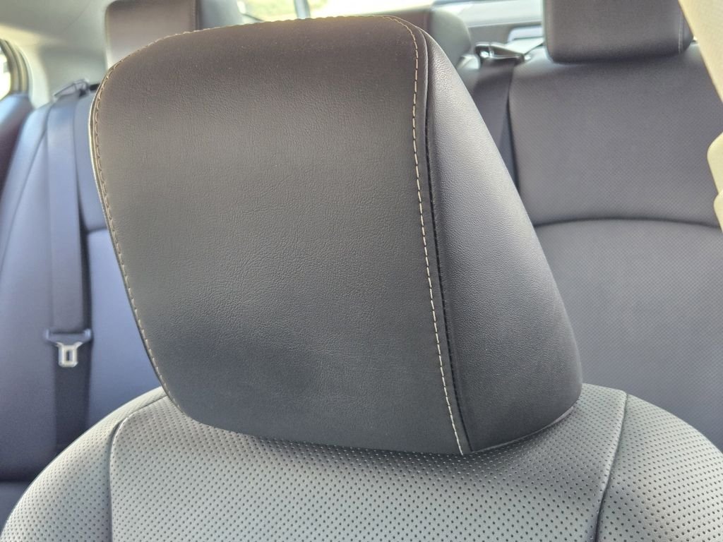 Used 2022 Silver Lexus 350 image 17