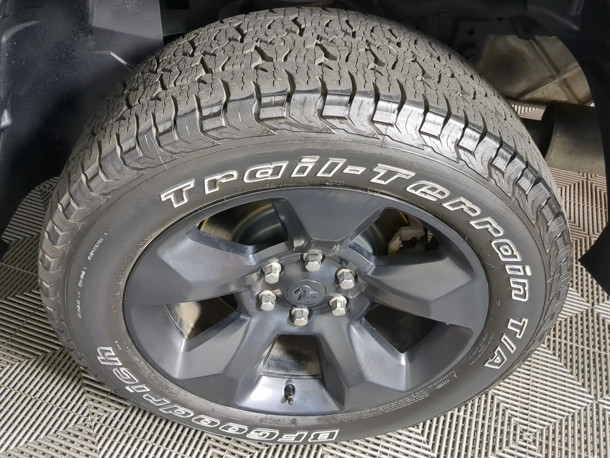 Used 2019 Black Ram Big Horn/Lone Star image 17