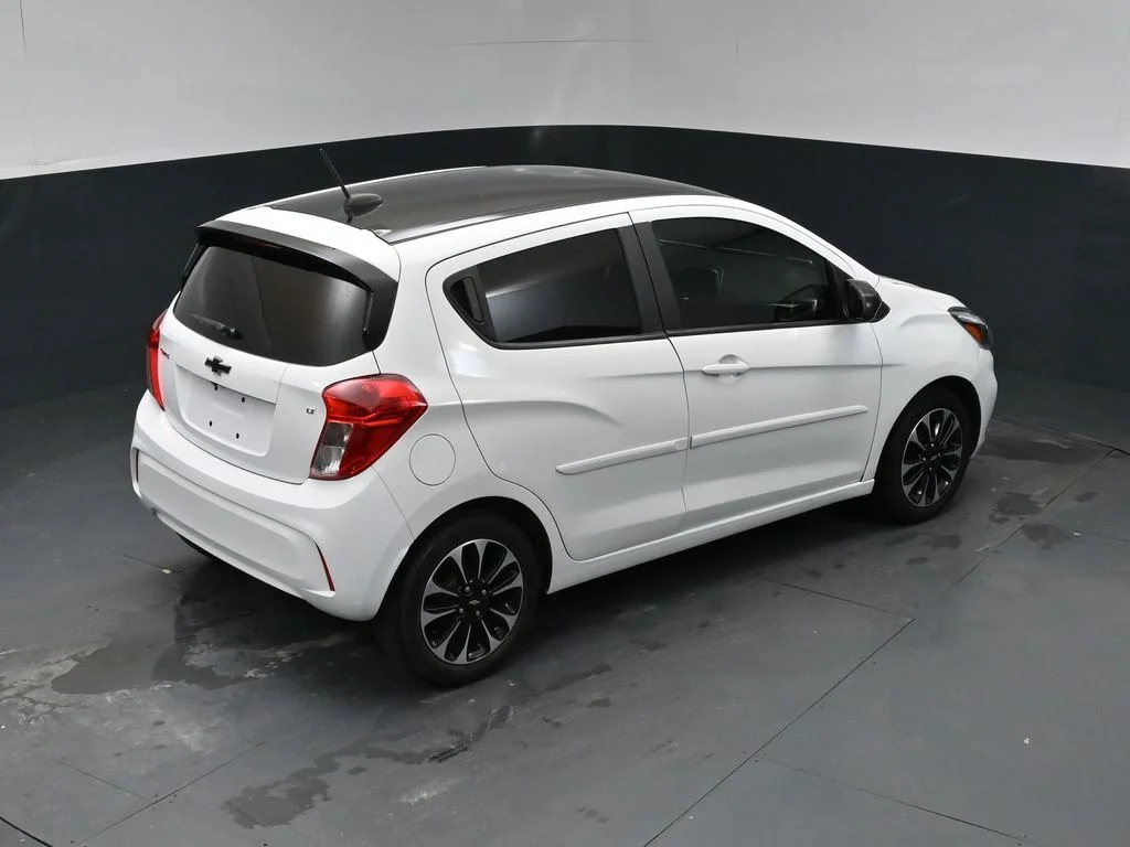 Used 2021 White Chevrolet 1LT image 16