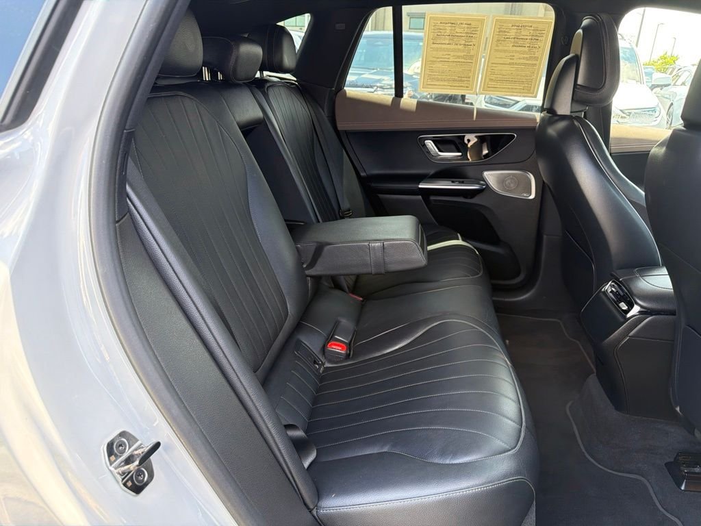 Used 2023 Gray Mercedes-Benz 500 SUV image 20