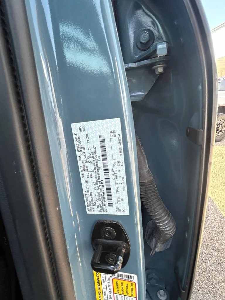 Used 2023 Blue Ford XLT image 10