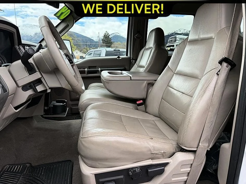 Used 2009 White Ford Lariat image 10