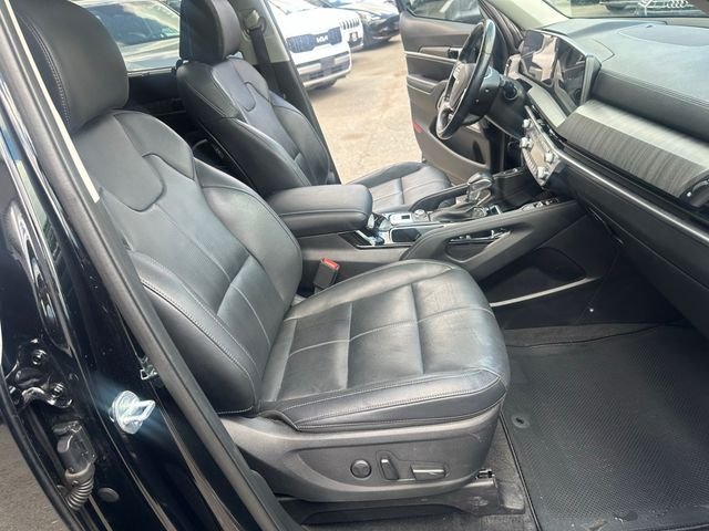 Used 2024 Ebony Black Kia EX image 36