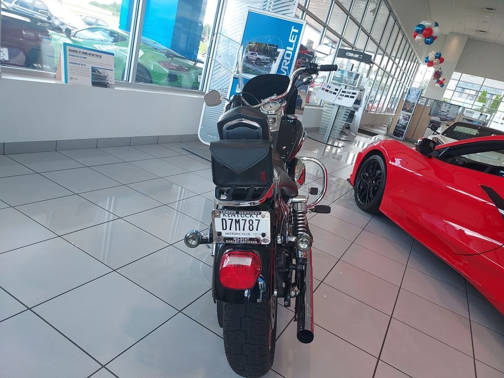 Used 2009 Black Harley-Davidson  image 4