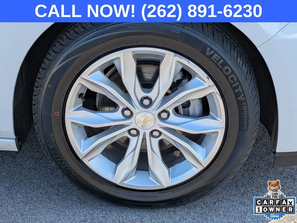 Used 2024 White Chevrolet LT image 9