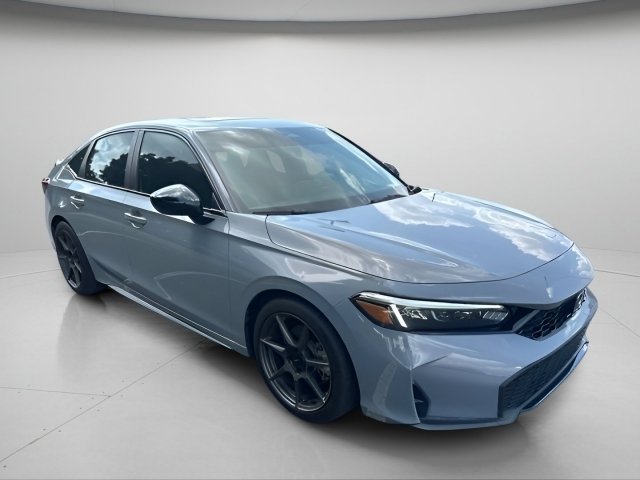 Used 2025 Urban Gray Pearl Honda  image 4
