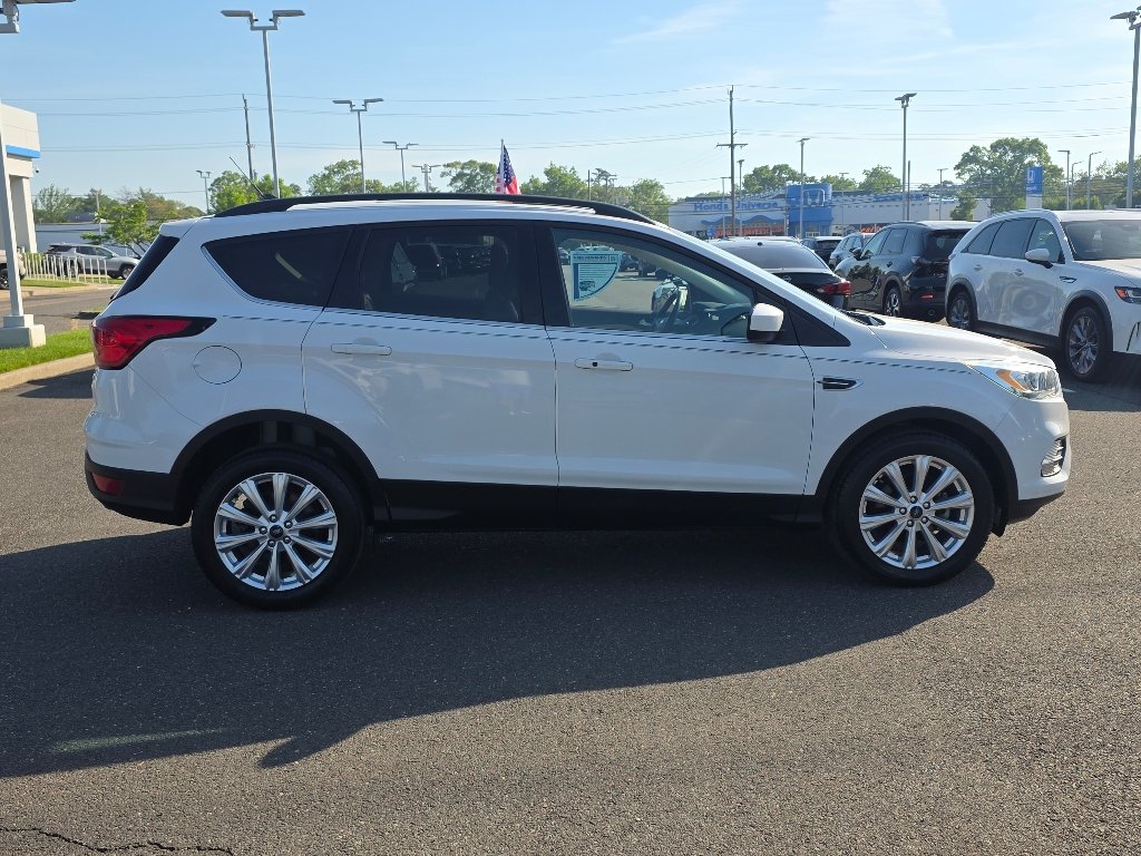 Certified Used 2019 Oxford White Ford SEL image 18