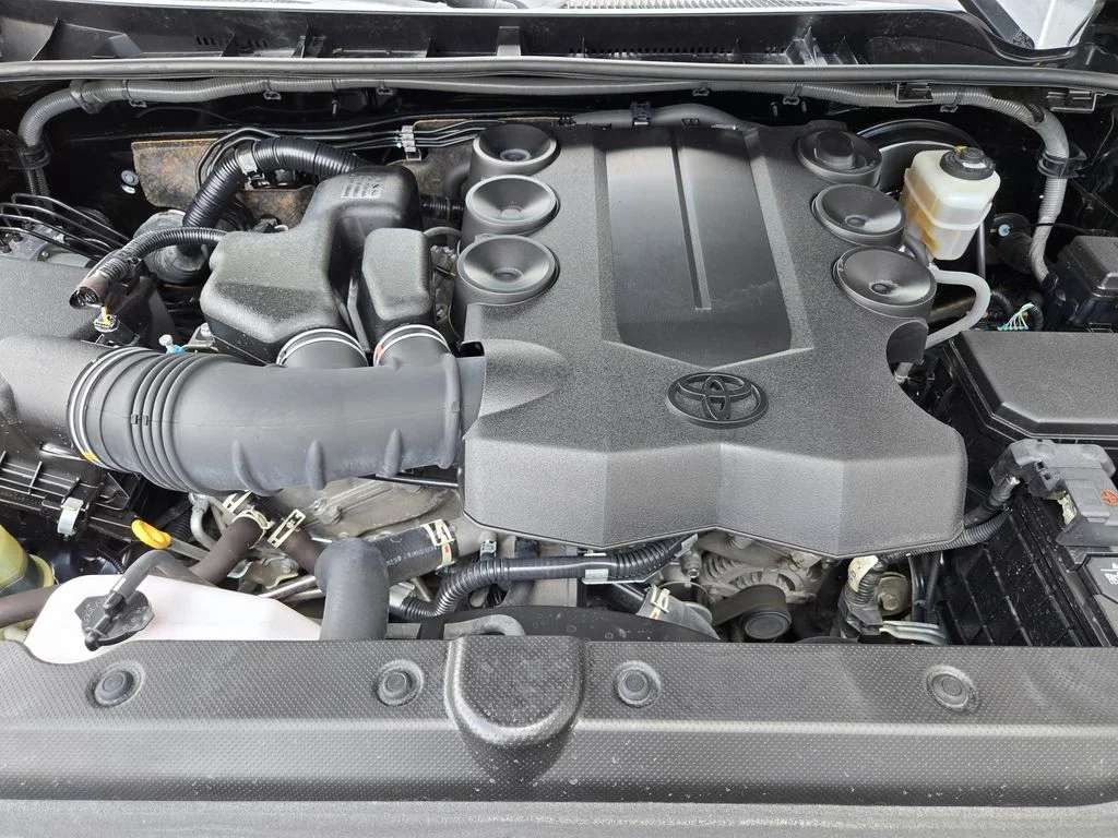 Used 2022 Black Toyota SR5 image 20