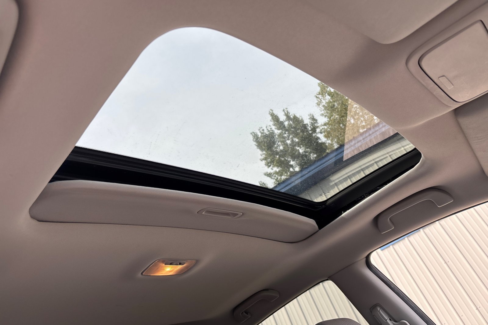 Used 2011  Honda EX image 20