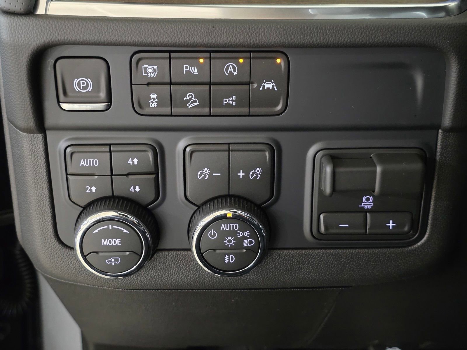New 2026 Sterling Gray Metallic Chevrolet High Country image 35