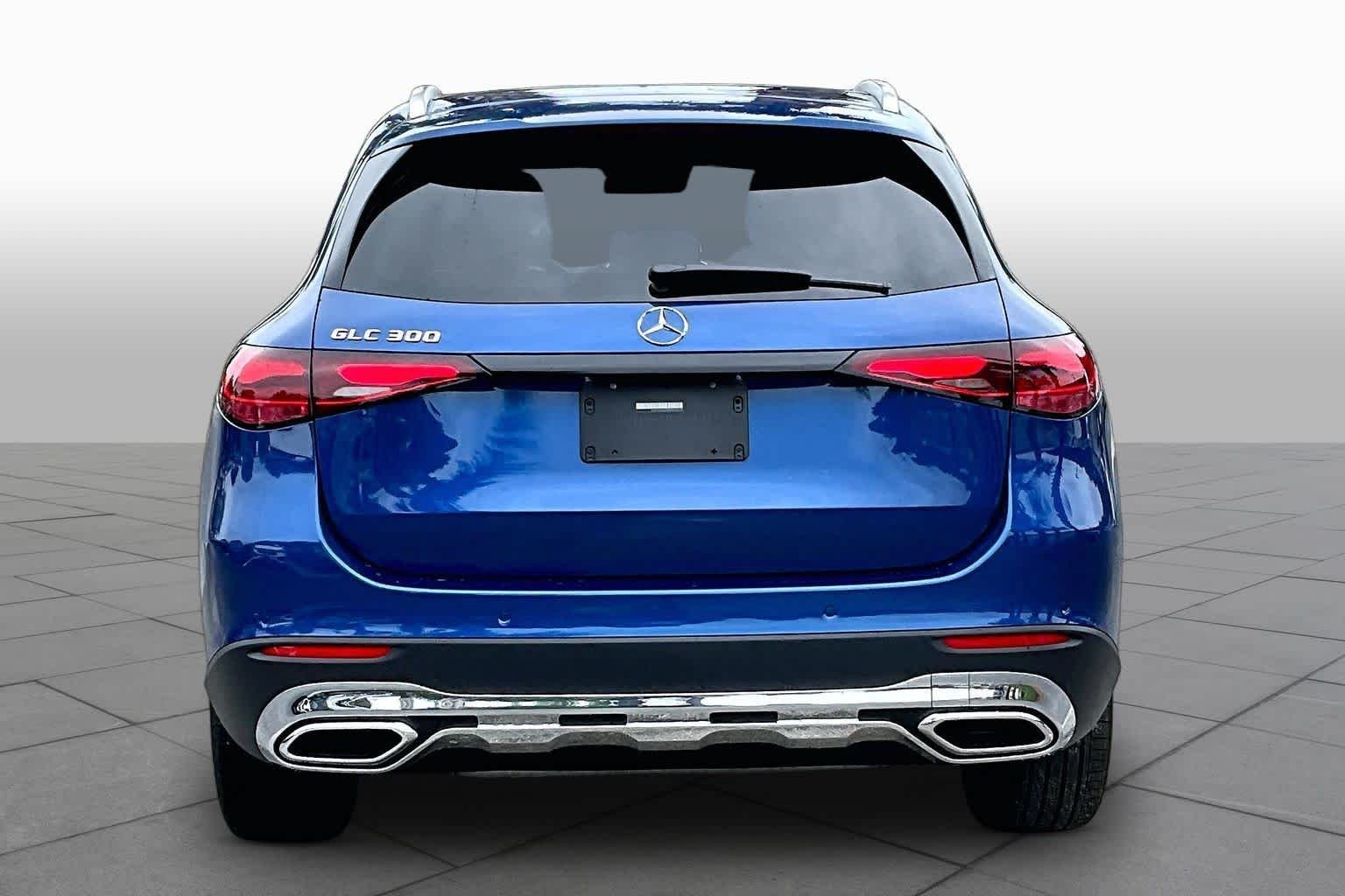 Used 2026 Starling Blue Metallic Mercedes-Benz GLC 300 image 5