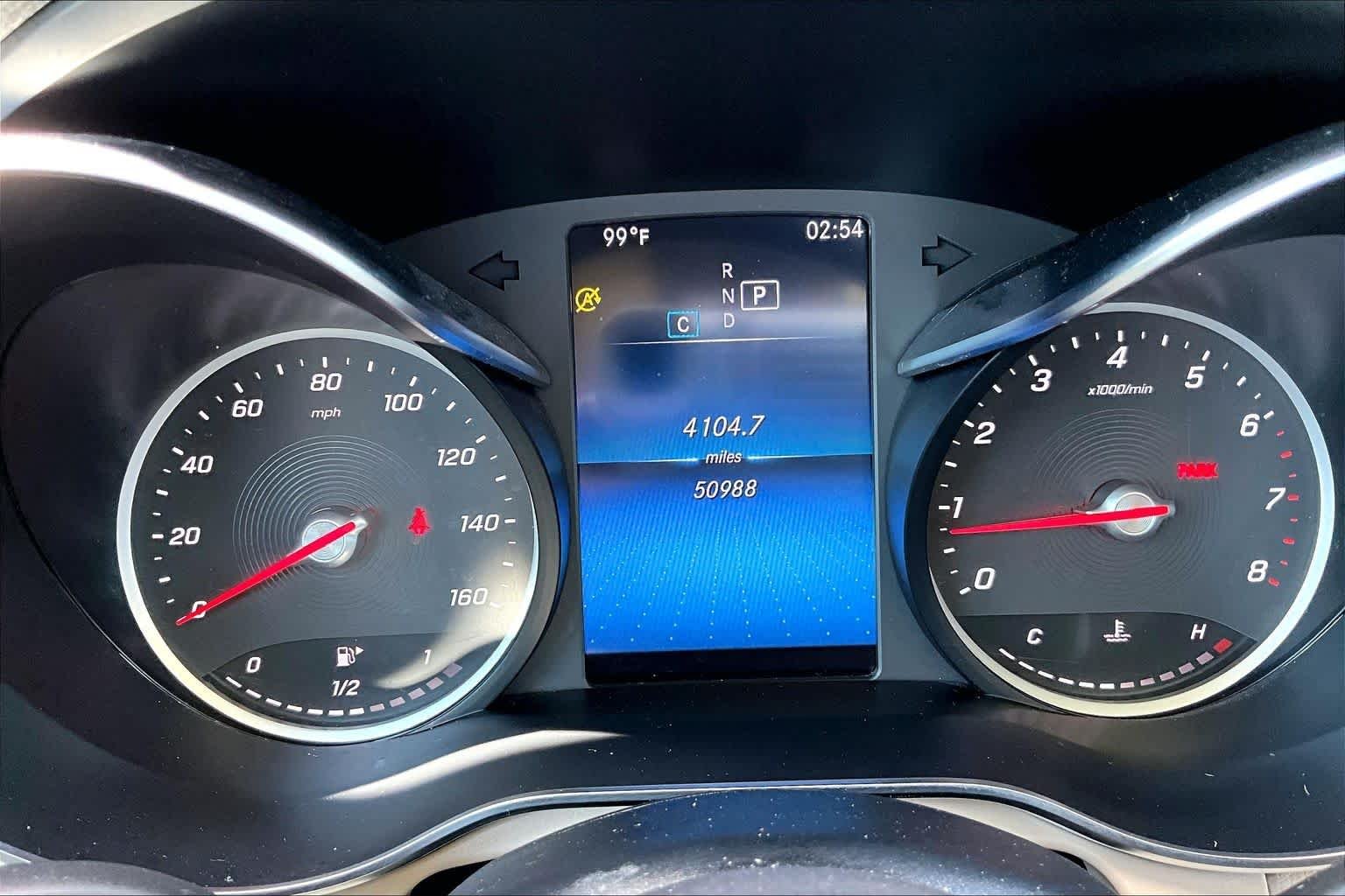 Used 2022 Polar White Mercedes-Benz GLC 300 image 25