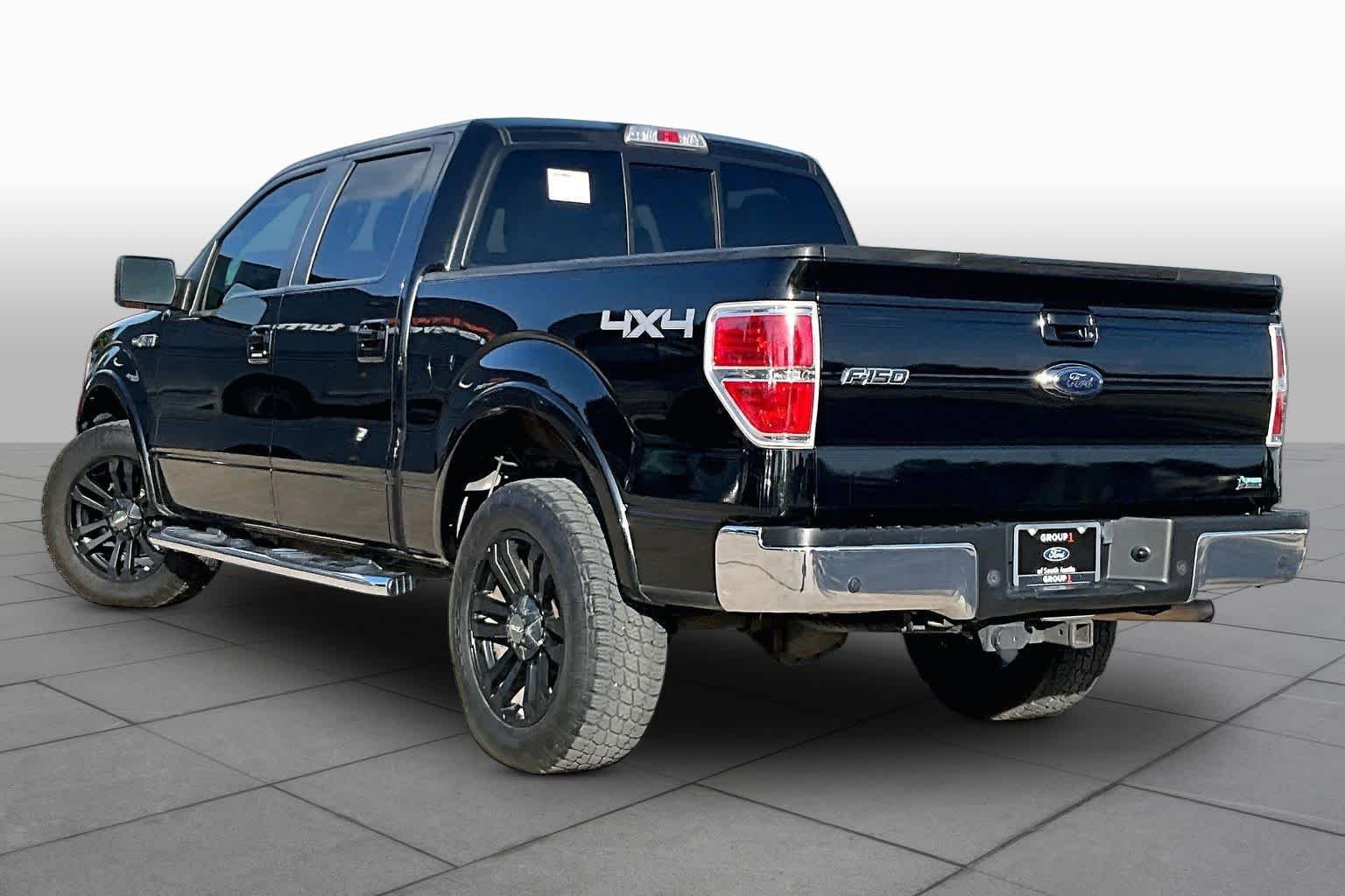 Used 2010 Tuxedo Black Ford XLT image 10