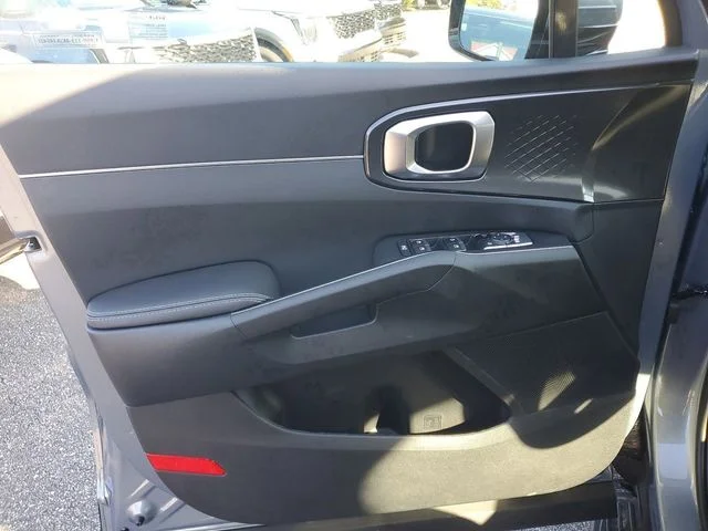 New 2025 Everlasting Silver Kia S image 5