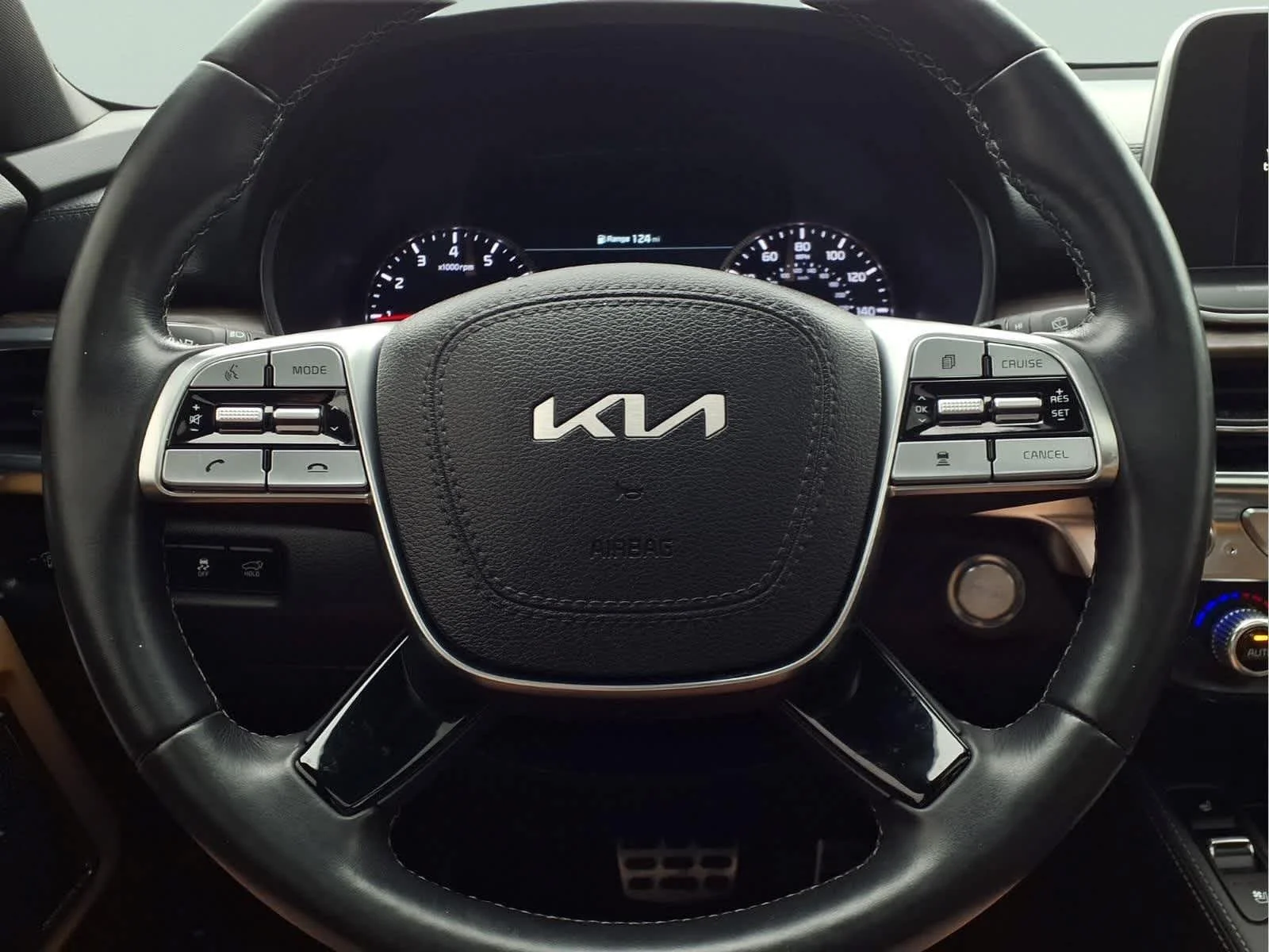 Used 2022 Dark Moss Kia SX image 22