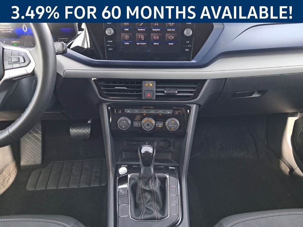 2024 Volkswagen Taos SE - Photo 17