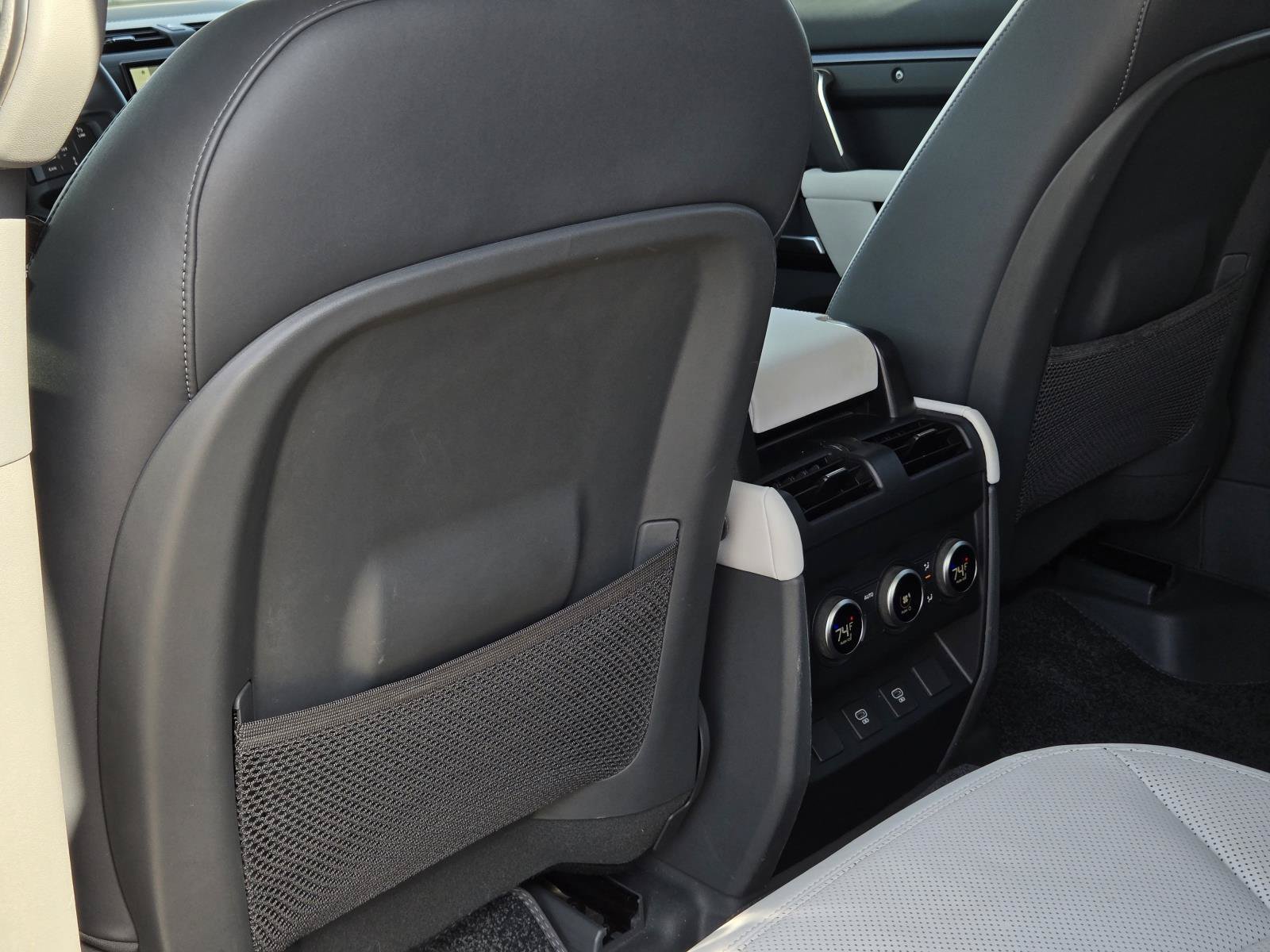 Used 2025 Gray Land Rover V8 image 34