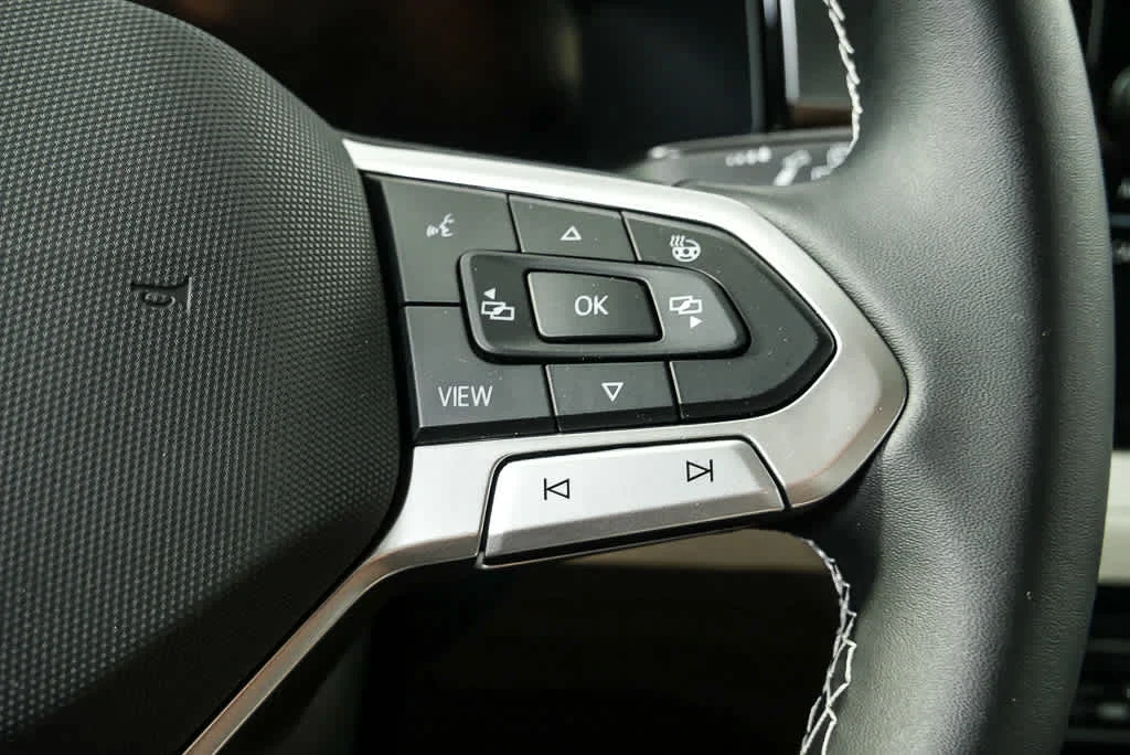 New 2026 Deep Black Pearl Volkswagen S image 11