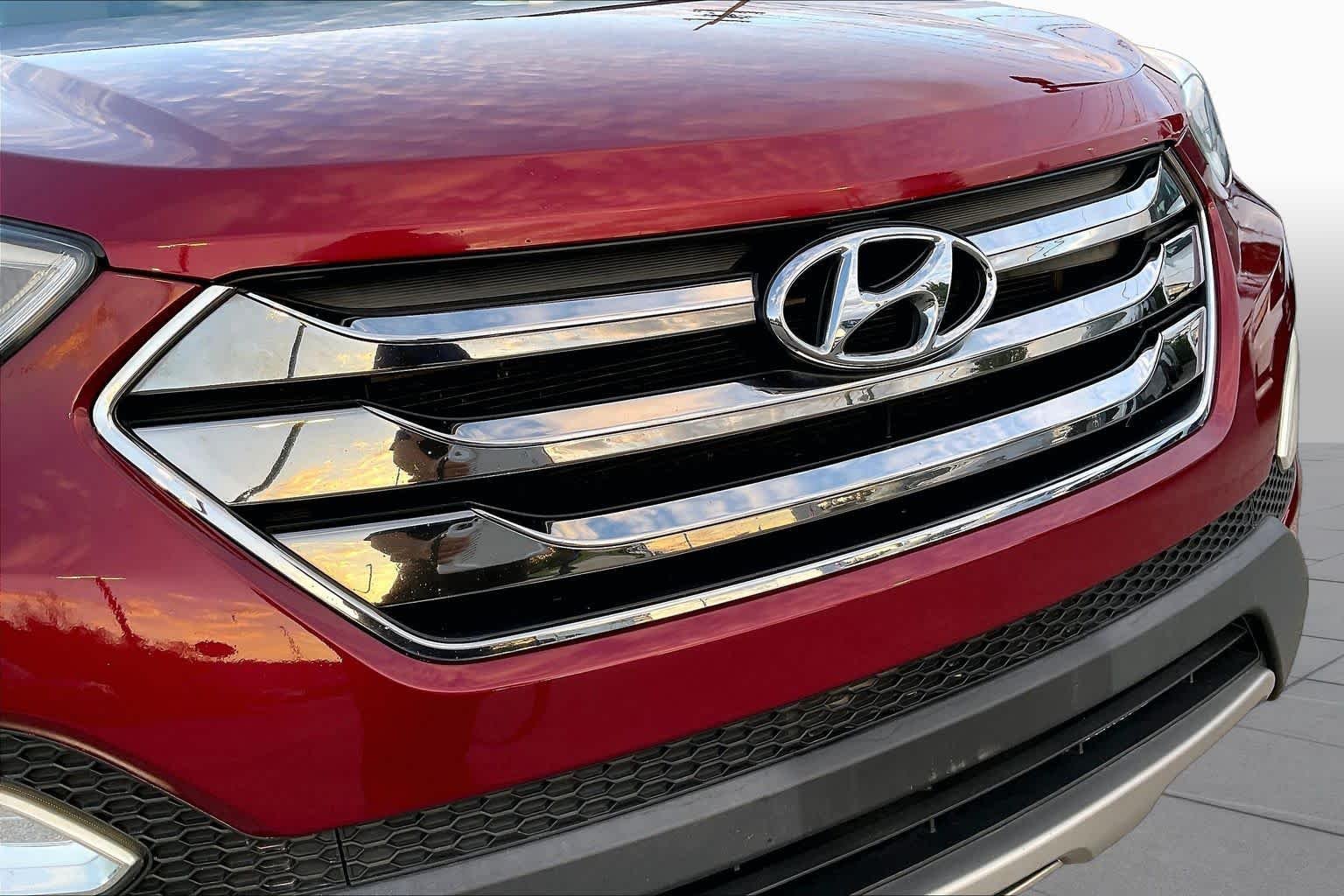 Used 2013 Serrano Red Hyundai Sport image 30