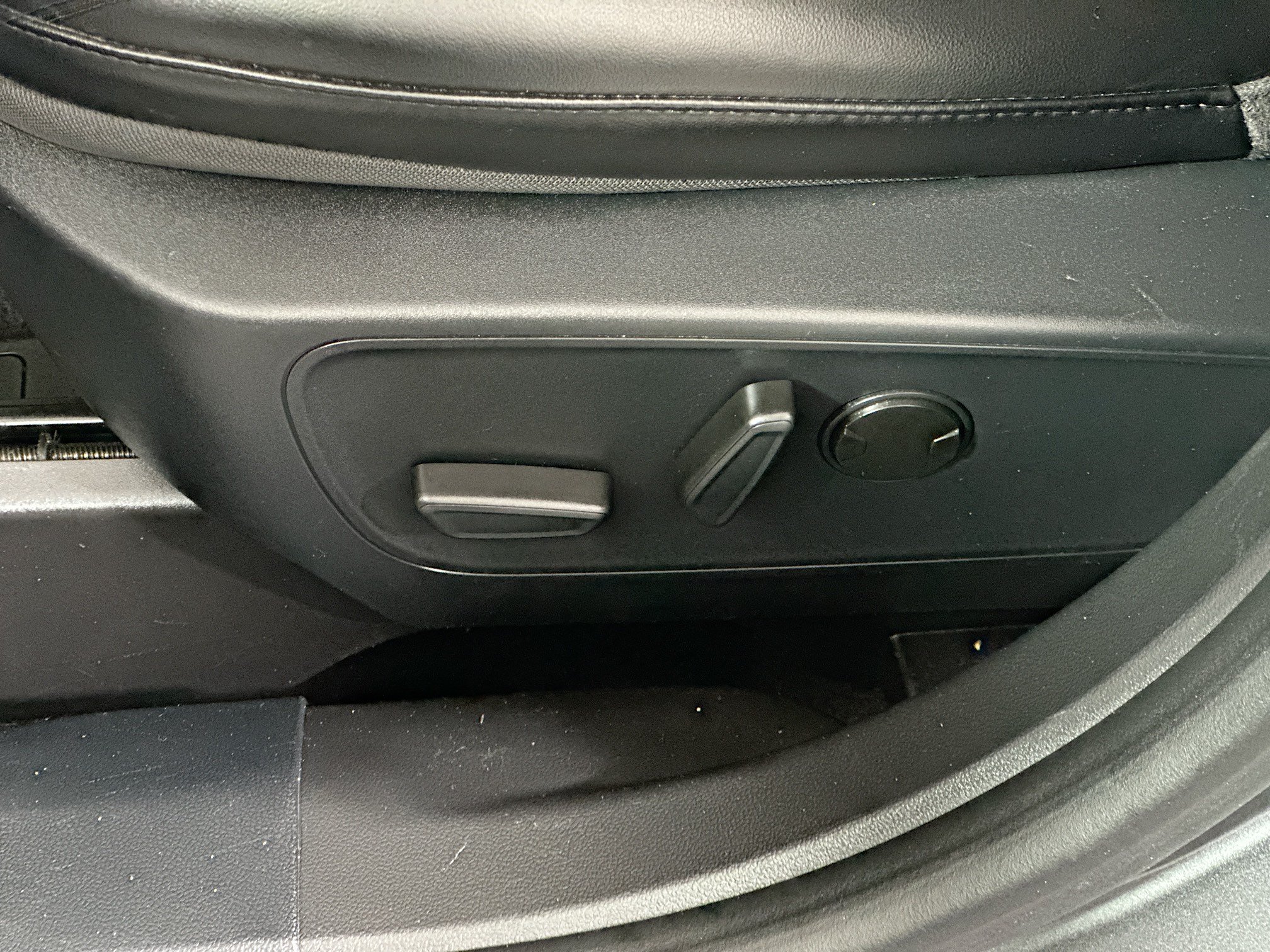 Used 2024 Gray Metallic Ford ST-Line image 13