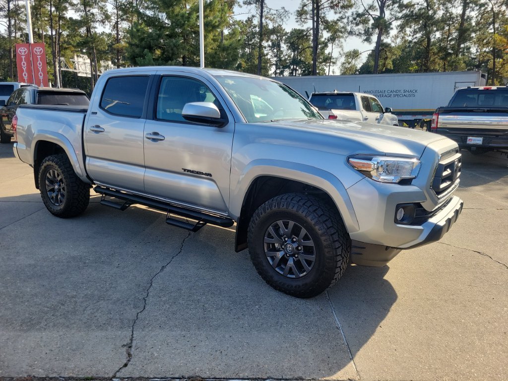 Used 2023 Silver Toyota SR5 image 9