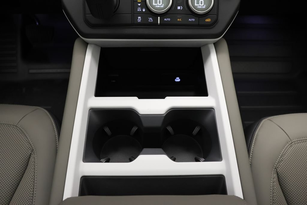 New 2026 Woolstone Green Land Rover S image 23